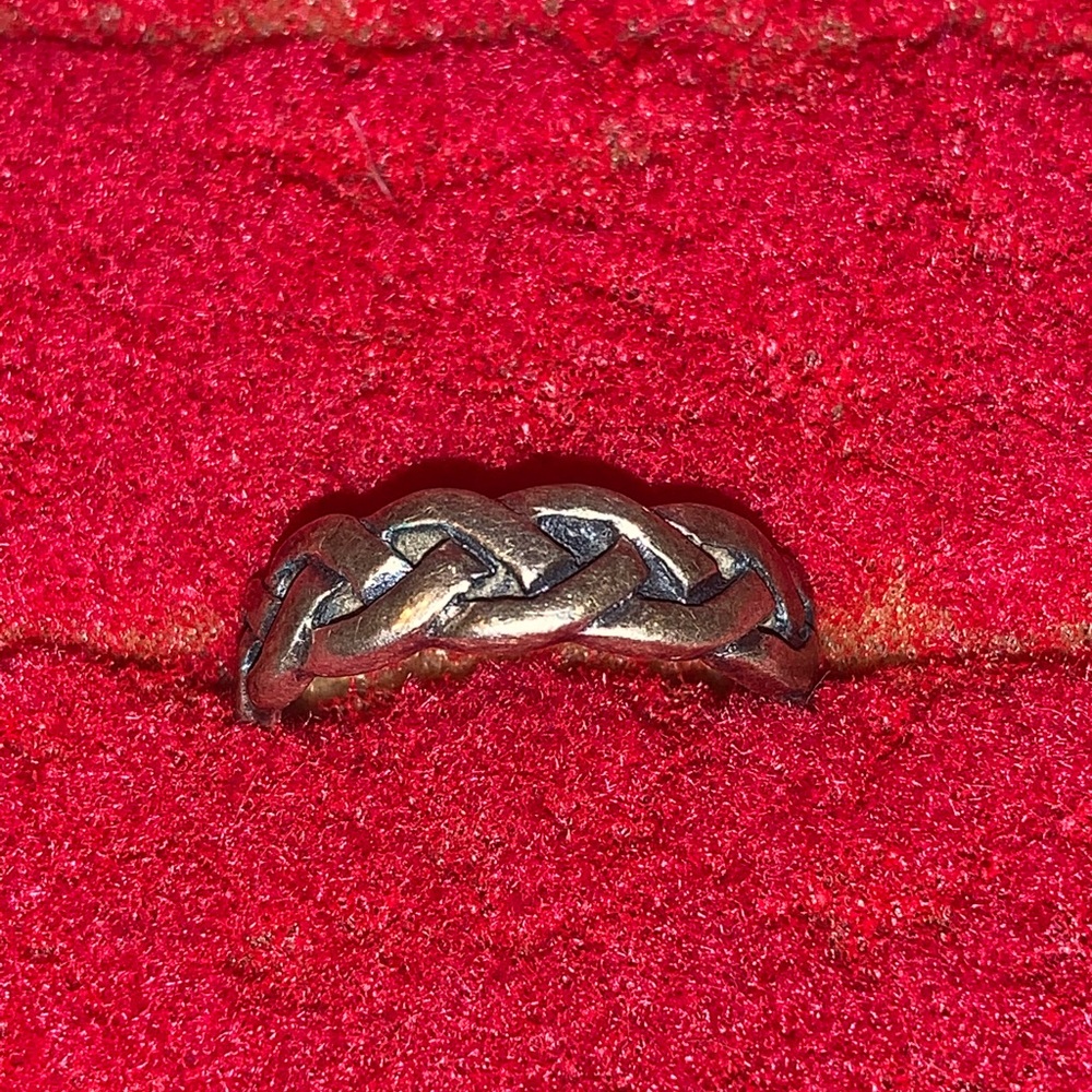 Sterling Silver Celtic Knot Band Ring - size 7